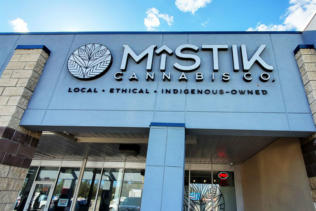 Mistik cannabis co - advance signs and awnings